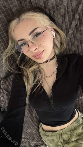 Full leaked Bougebby private onlyfans photo