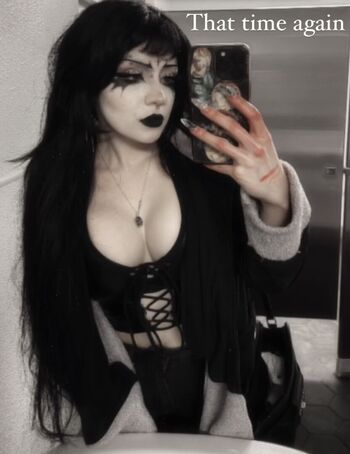 Full leaked Buffgothmom private onlyfans photo
