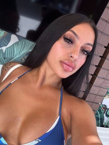 Caitlyn Jaye
