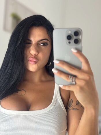 Full leaked Callmegeorgette private onlyfans photo
