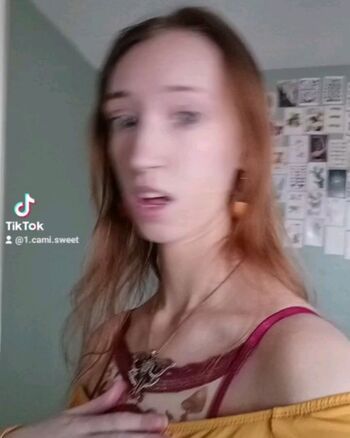 Full leaked Olivia marsh/ private onlyfans photo
