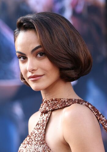 Camila Mendes