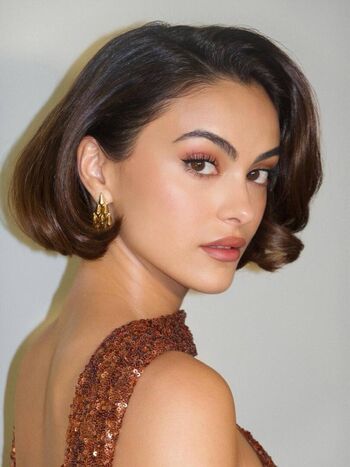 Camila Mendes