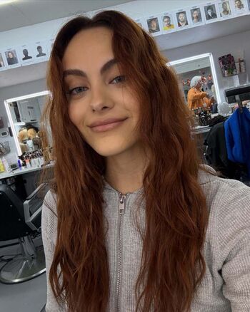 Camila Mendes
