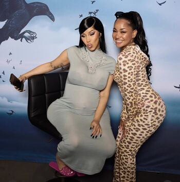 Full leaked Cardi b  page private onlyfans photo