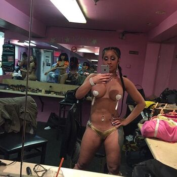 Full leaked Cardi b private onlyfans photo