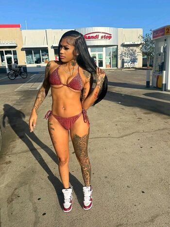 Full leaked Carenavonchae page private onlyfans photo