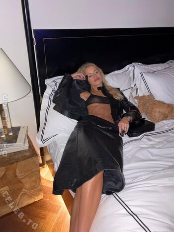 Full leaked Caro daur page private onlyfans photo