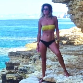 Full leaked Caroline ithurbide private onlyfans photo