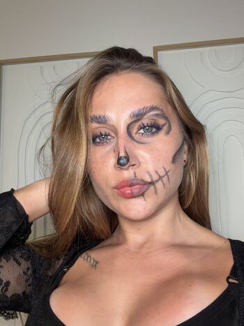 Full leaked Catarinarmoff private onlyfans photo