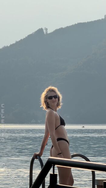 Full leaked Cathichali private onlyfans photo