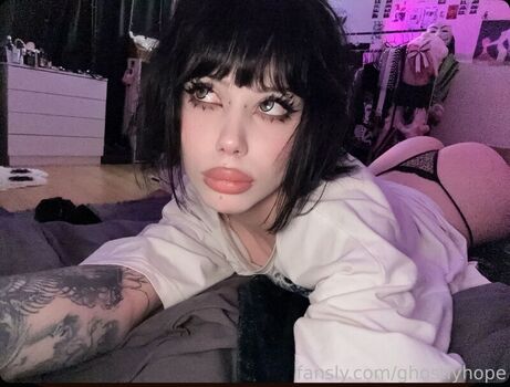 Full leaked Ceestica private onlyfans photo