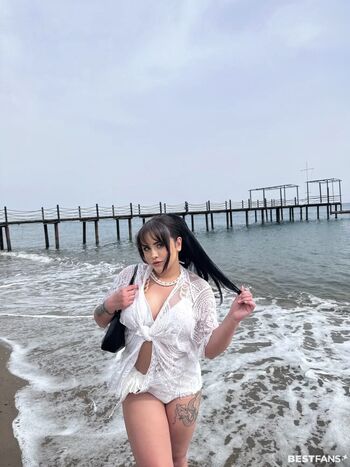 Celina_x31