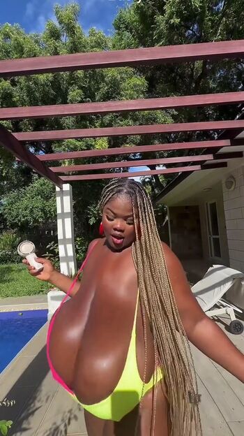 Chioma Lovv