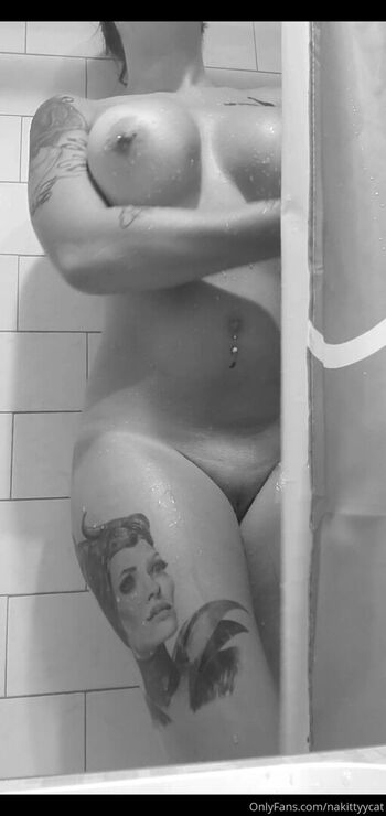 Full leaked Chivettes private onlyfans photo
