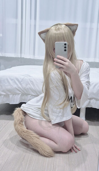 Full leaked Laney grey/ private onlyfans photo