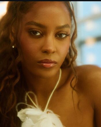 Ciara Miller