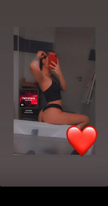 Clara_r56
