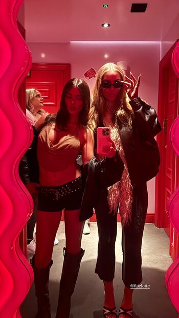 Full leaked Clarissa bea page private onlyfans photo