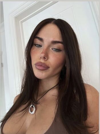 Full leaked Clarissa bea page private onlyfans photo