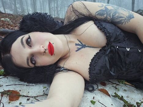 Crimson Dead Wolf