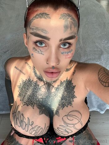 Full leaked Curlyqueennn private onlyfans photo