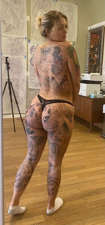 dahlia_ray