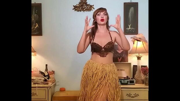 Dainty Rascal Dancing