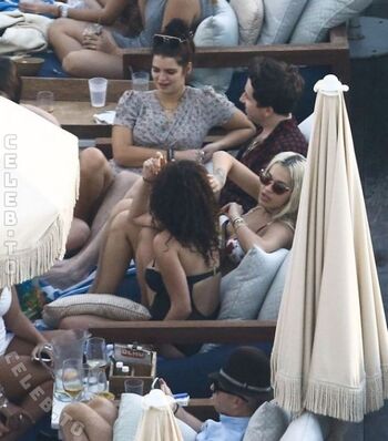 Full leaked Daisy lowe page private onlyfans photo