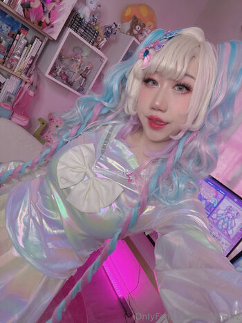 Full leaked Danisaurz page private onlyfans photo