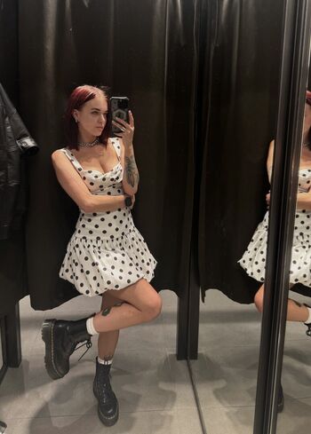 Full leaked Darina cat private onlyfans photo