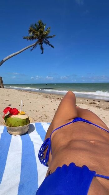 Deborah Secco