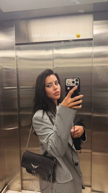 Full leaked Demet ozturk page private onlyfans photo