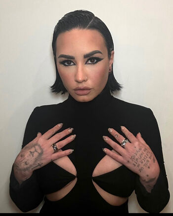 Full leaked Demi lovato page private onlyfans photo