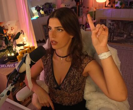 Full leaked Develique page private onlyfans photo