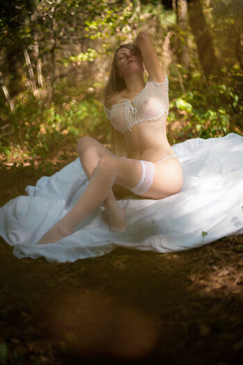 Doris Sensual