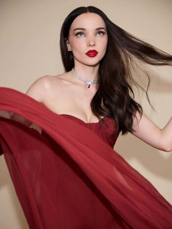 Dove Cameron