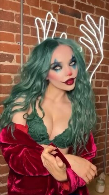 Dove Cameron