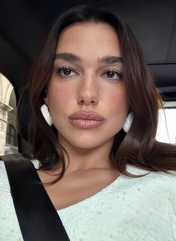 Dua Lipa