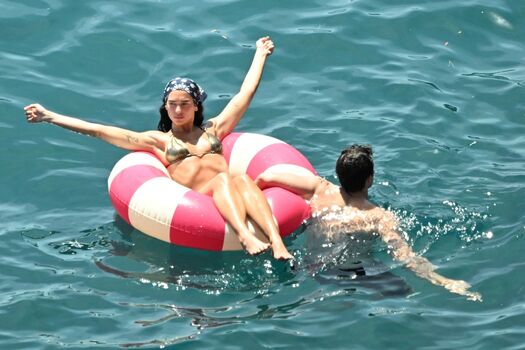 Dua Lipa
