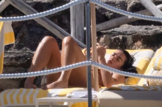 Full leaked Dua lipa  page private onlyfans photo