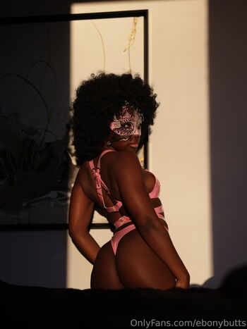 ebonybutts