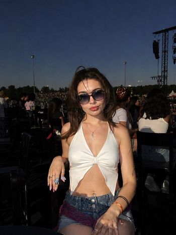Full leaked Edamilka private onlyfans photo