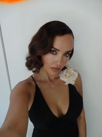 Elena Ora