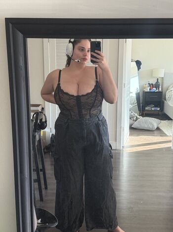 Full leaked Elisabeth marchini private onlyfans photo