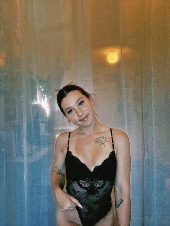Full leaked Ella hanson private onlyfans photo