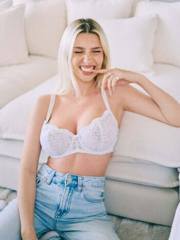 Full leaked Ella netzer page private onlyfans photo
