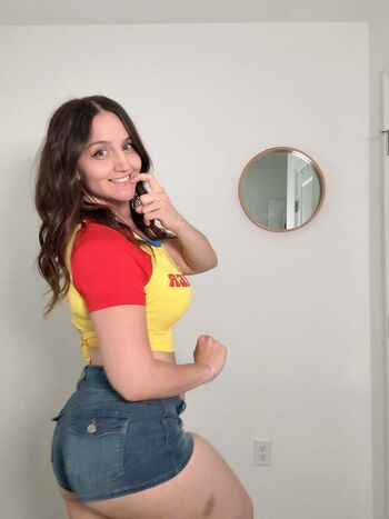 Full leaked Sweeetleyla/ private onlyfans photo