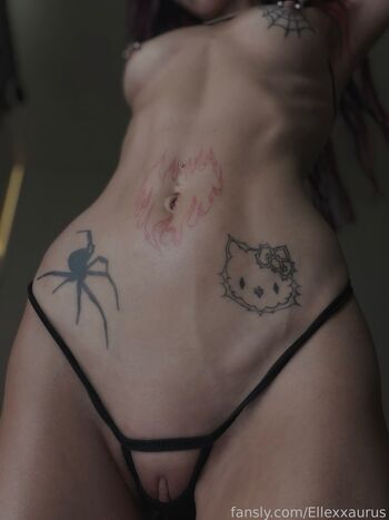 Full leaked Ellesaurus private onlyfans photo