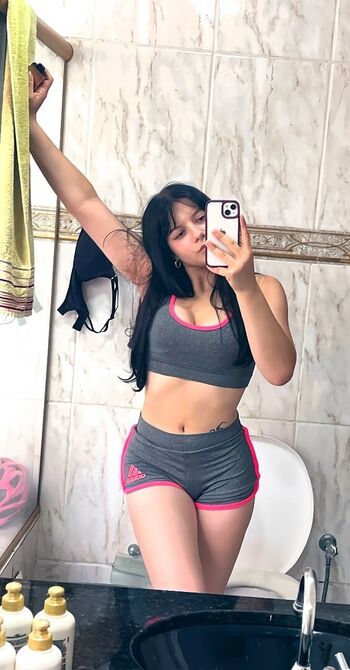 Emilly Pimentel